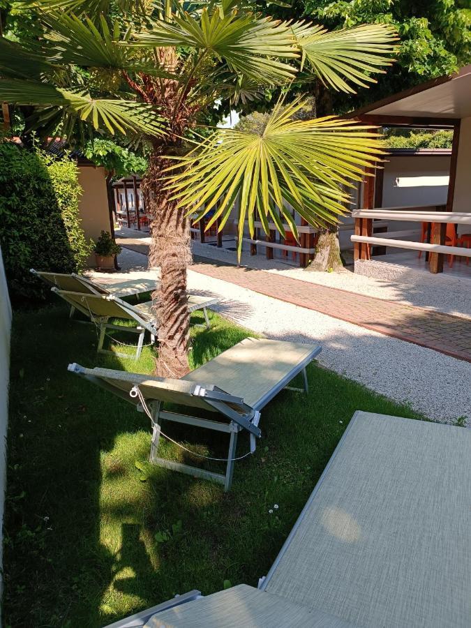 פאדנג'ה סול גארדה Villaggio Turistico Dei Tigli מראה חיצוני תמונה