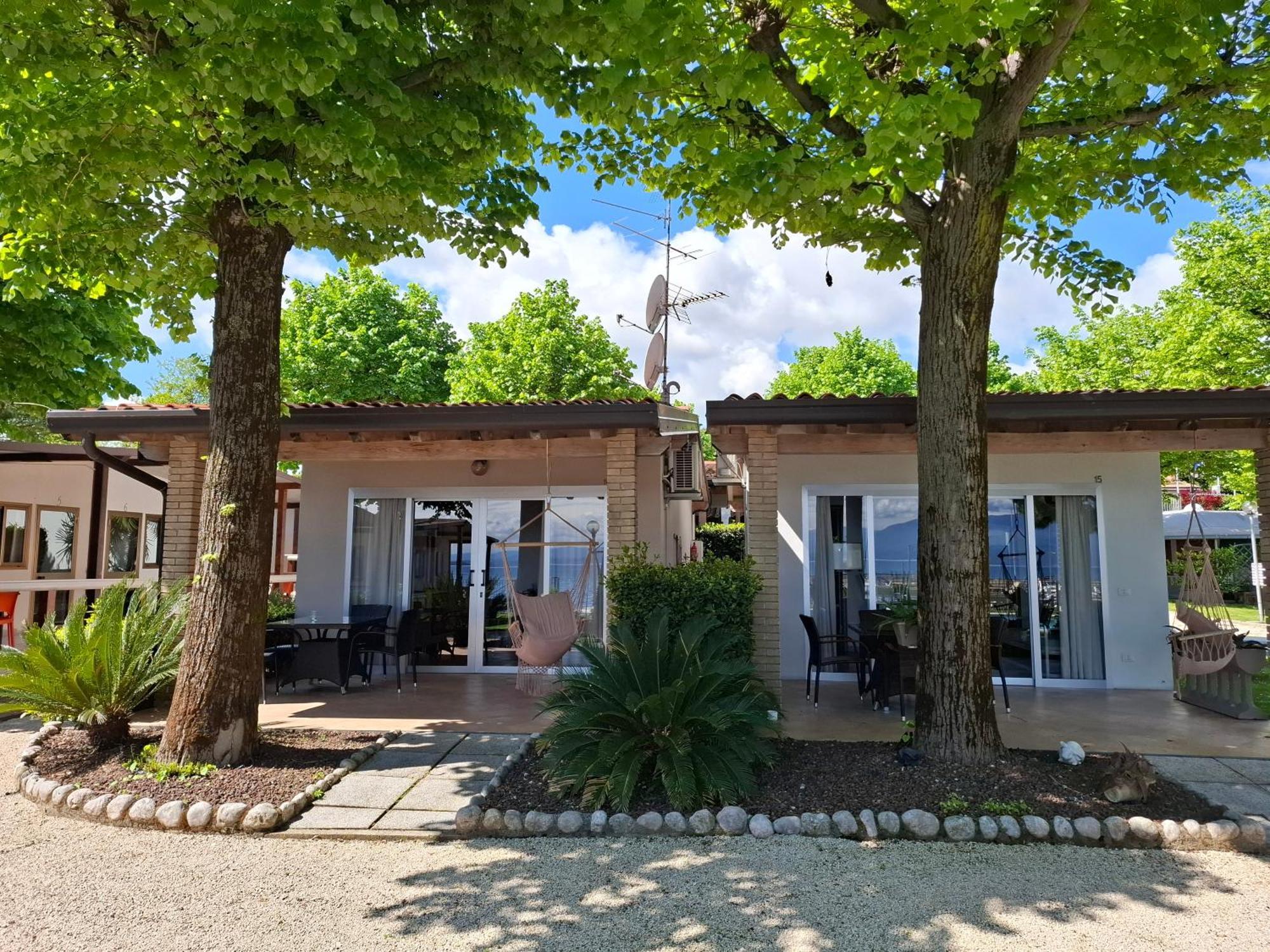 פאדנג'ה סול גארדה Villaggio Turistico Dei Tigli מראה חיצוני תמונה