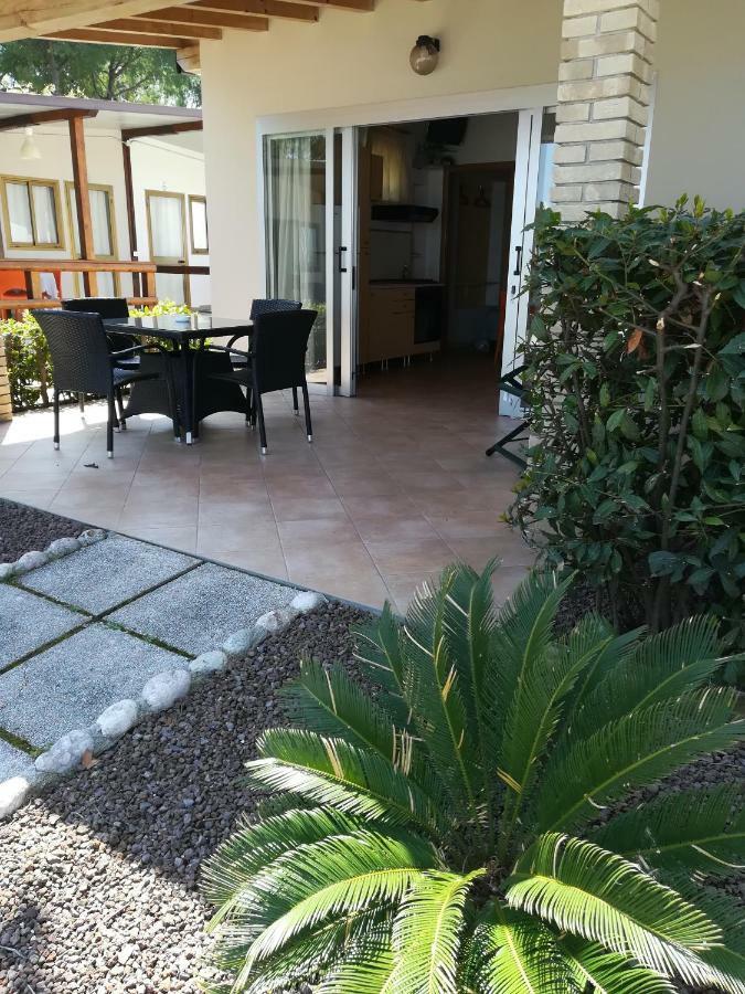 פאדנג'ה סול גארדה Villaggio Turistico Dei Tigli מראה חיצוני תמונה