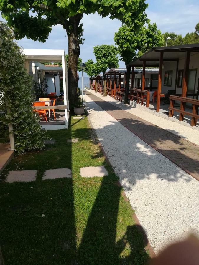 פאדנג'ה סול גארדה Villaggio Turistico Dei Tigli מראה חיצוני תמונה